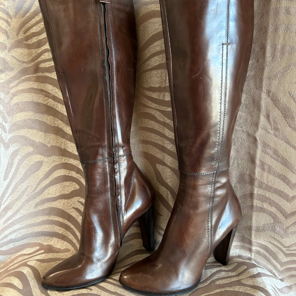 *Costume National* Chocolate Boots